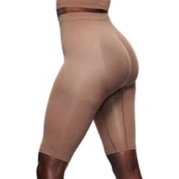 SKIMS Sculpting Shorts Above The Knee With Open Gusset NEW Oxide S/M - Picture 3 of 11